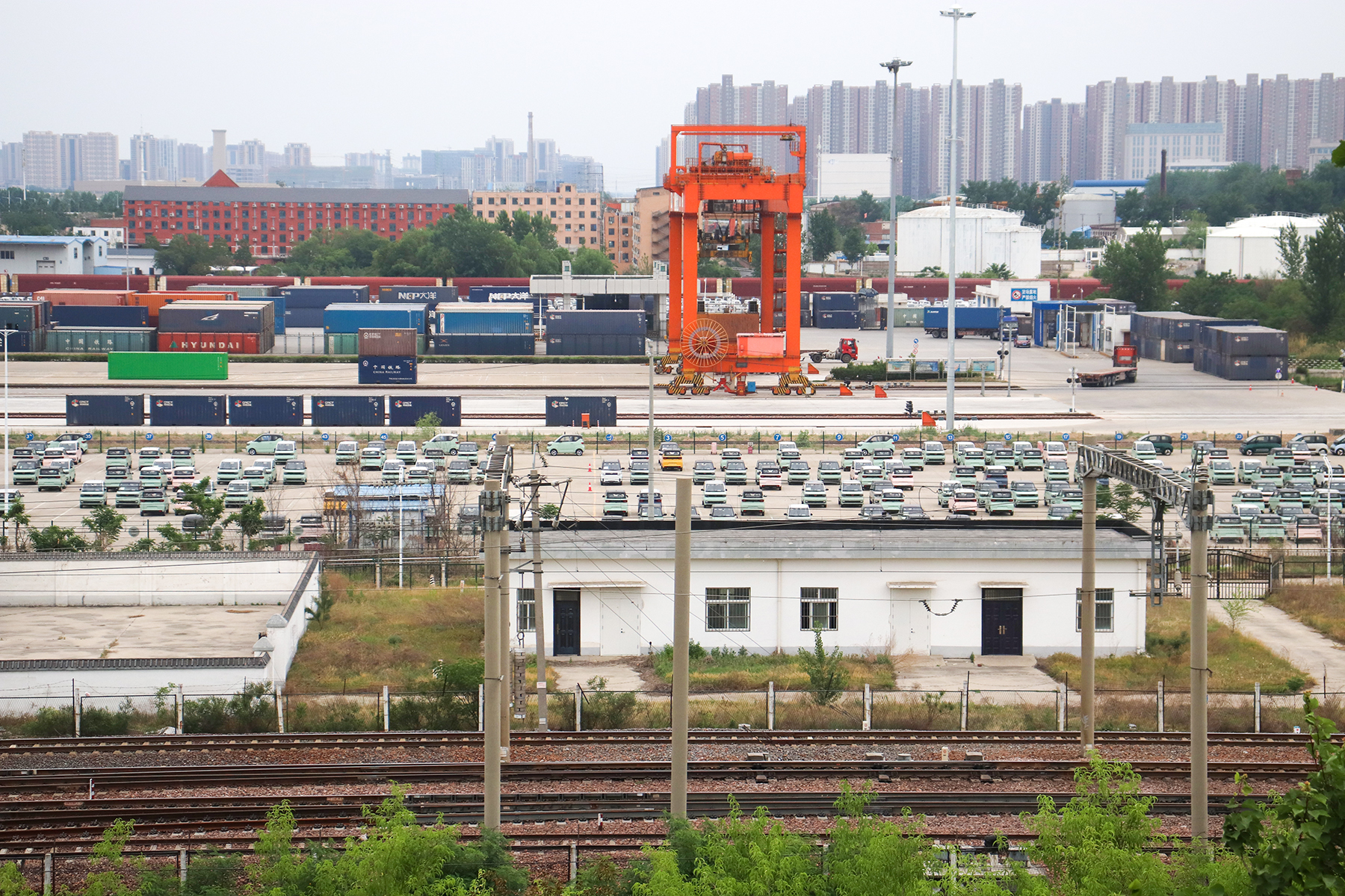 Abay Avenue Logistics & Commercial Complex